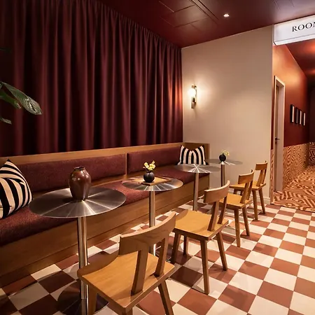 Twentyseven Boutique Hotel *
