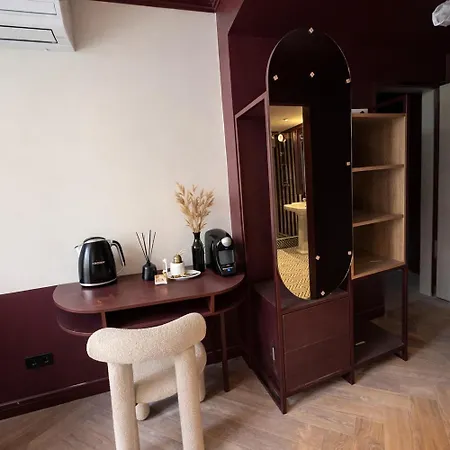 Twentyseven Boutique Hotel *