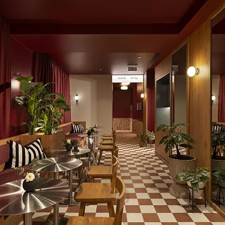 Twentyseven Boutique 4*
