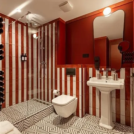 Hotel Twentyseven Boutique 4*