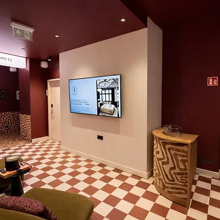 Twentyseven Boutique Hotel
