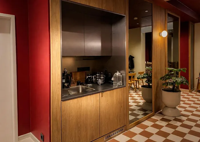 Twentyseven Boutique Hotel *